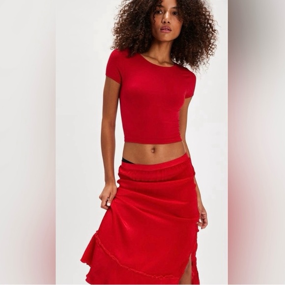 Free People Tops - Free People ~ Intimates ~ ' Cap Sleeve Seamless Crop Cami ' ~Salsa~ Sz~M/L *NWT